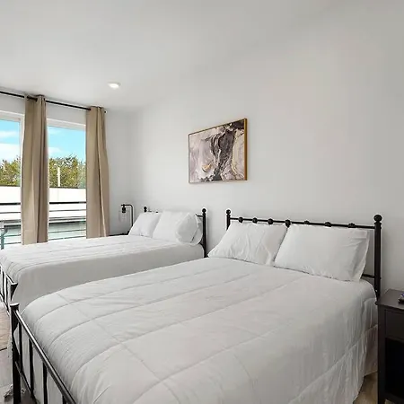 Enjoy City Skyline Views From Private Roofdeck! Washington Exterior photo
