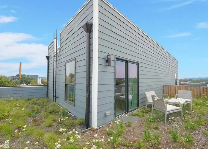 Enjoy City Skyline Views From Private Roofdeck!
